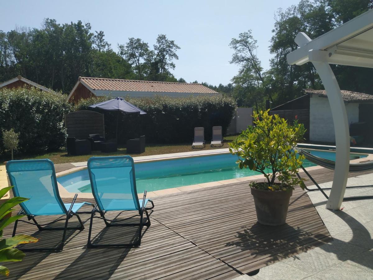 La Resiniere De Pirique Bed & Breakfast Parentis-en-Born Exterior photo